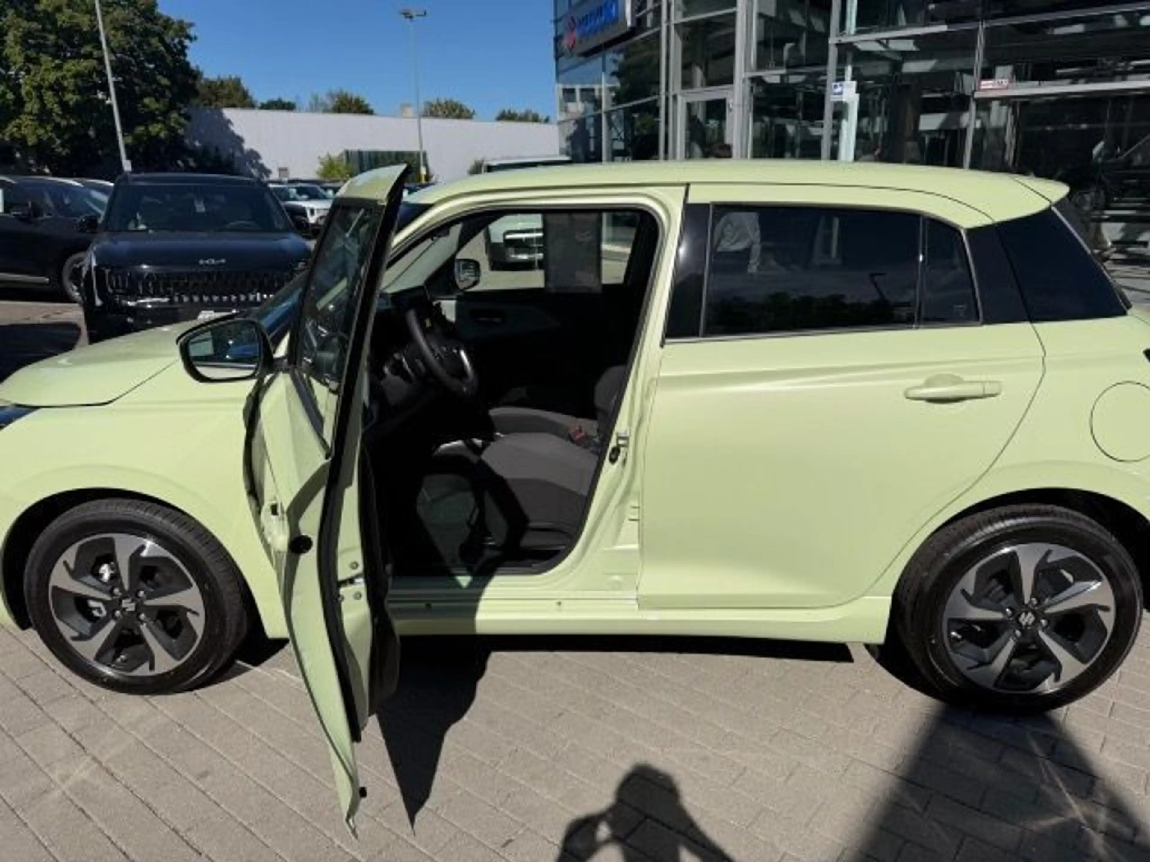 Suzuki Swift SWIFT 1.2 DUALJET HYBRID AUTOMATIK COMFORT+ — photo 10