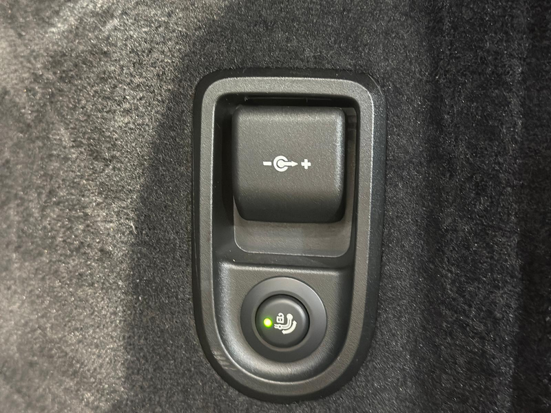 BMW 530 dT SPORT LASER HUD STANDHEIZ HK AHK KOMFORTZG DRIV — photo 11