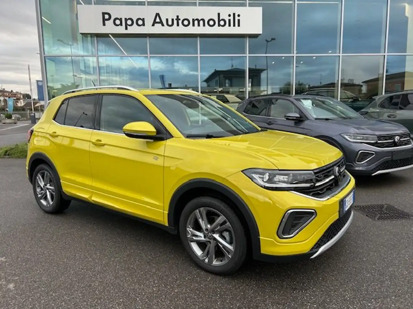 Volkswagen T-Cross tsi R-Line 115cv garanzia 3 anni Giallo - 1