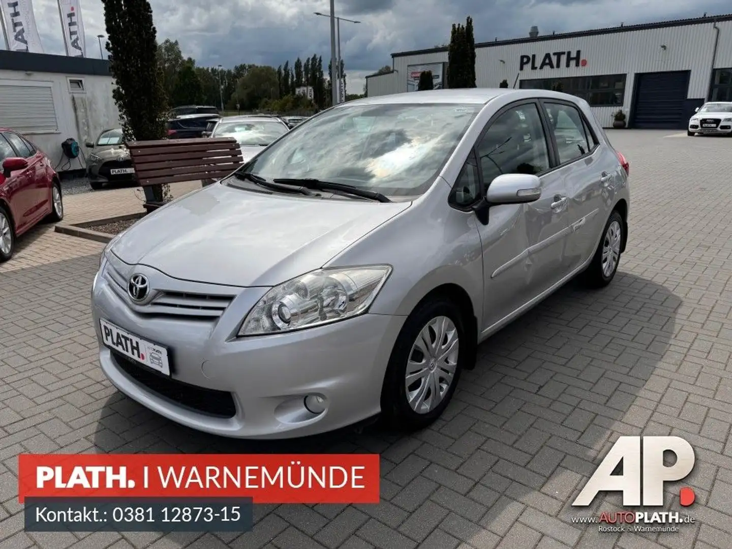 Toyota Auris 2.0 D-4D - SHZ - AHK Silber - 1