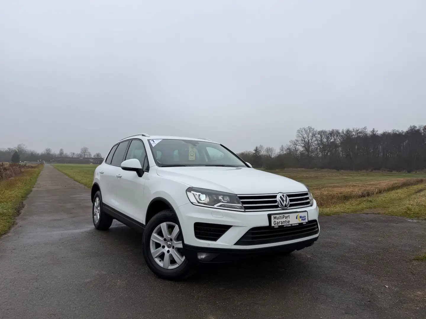 Volkswagen Touareg 3.0 V6 TDI SCR Tiptr Exclusive Garantie Weiß - 1