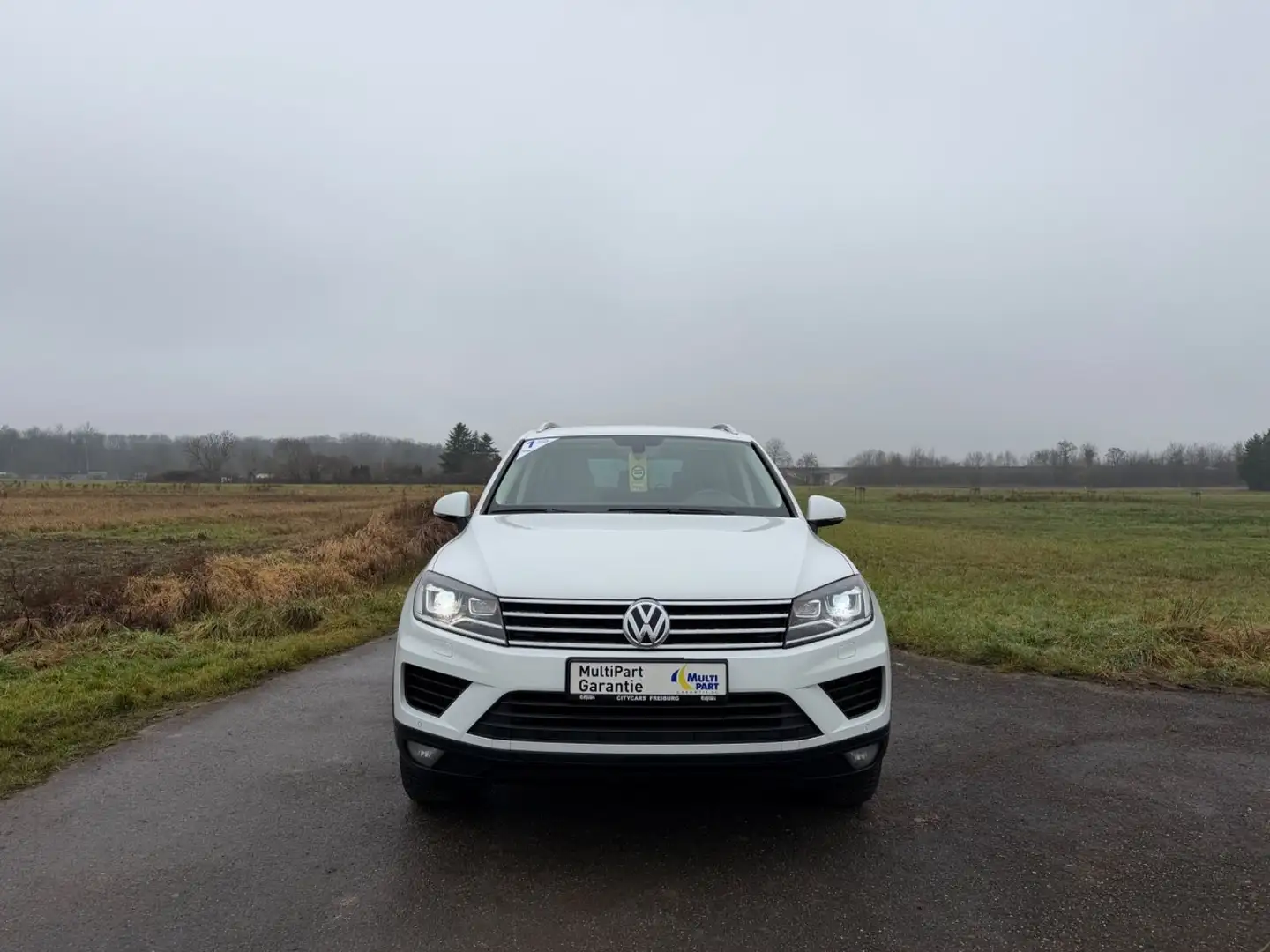 Volkswagen Touareg 3.0 V6 TDI SCR Tiptr Exclusive Garantie Weiß - 2