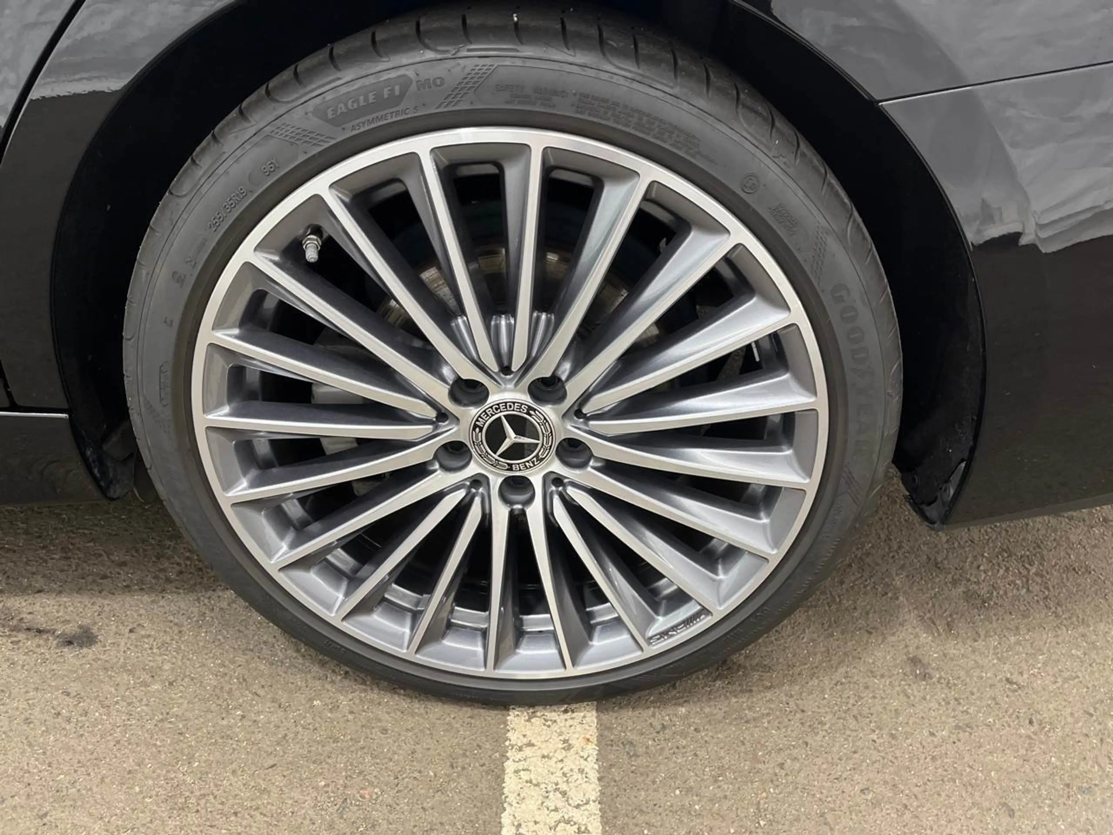 Mercedes-Benz C 220 d AMG Line SpoSi BLIS Key LED Lane — photo 11