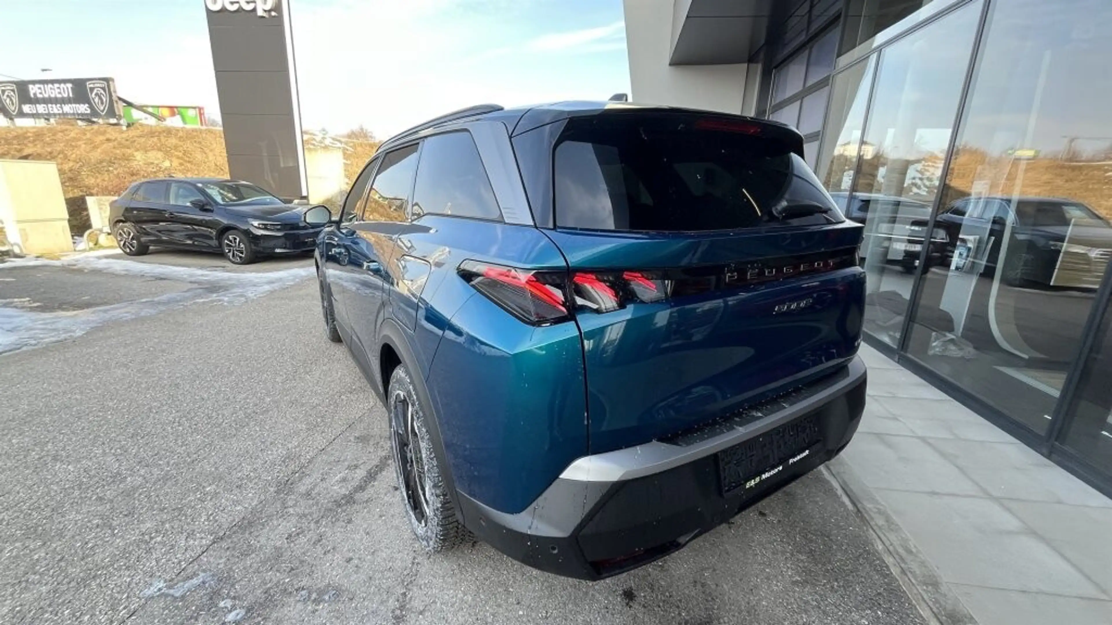 Peugeot 5008 PHEV 195 e-DCS7 Aut. — photo 3
