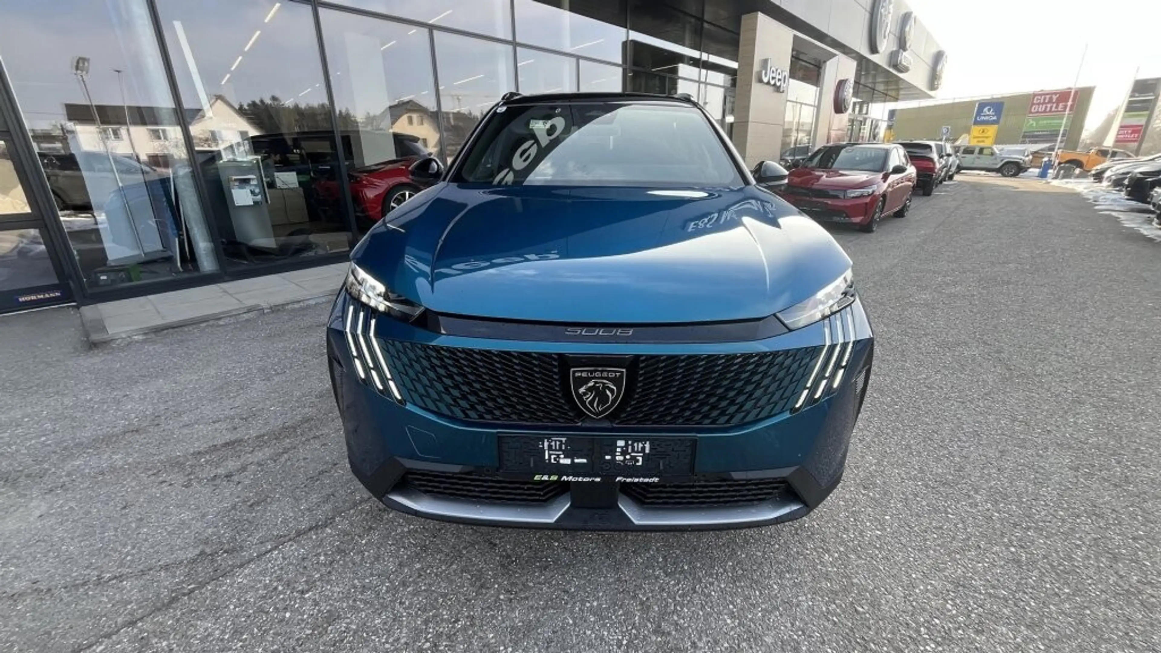 Peugeot 5008 PHEV 195 e-DCS7 Aut. — photo 8