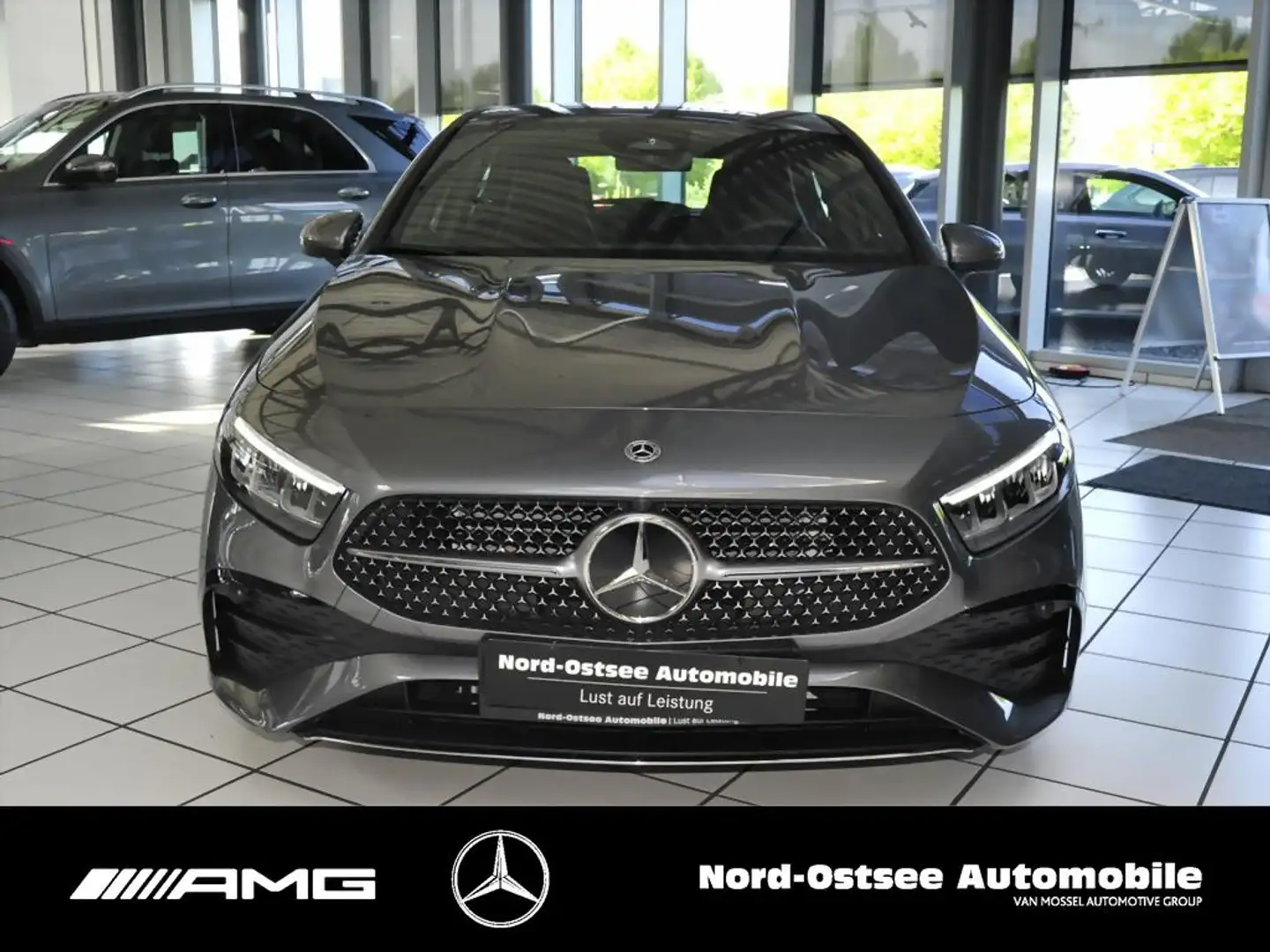 Mercedes-Benz A 200 AMG ADV.+ KEYLESS LED DISTRONIC KAMERA SHZ Grigio - 2