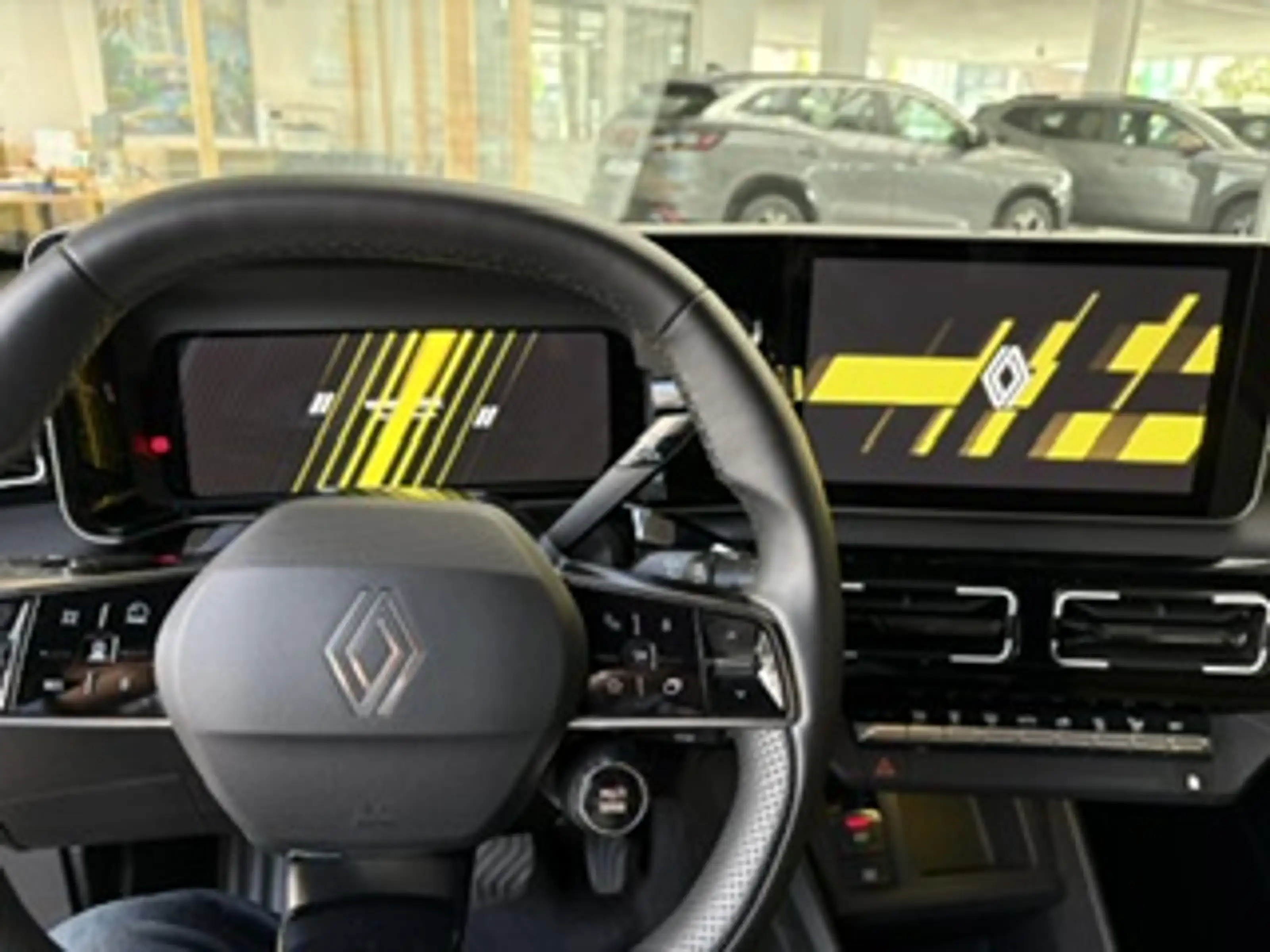 Renault R 5 R 5 E-Tech Iconic Five 150 Comfort Range — photo 4