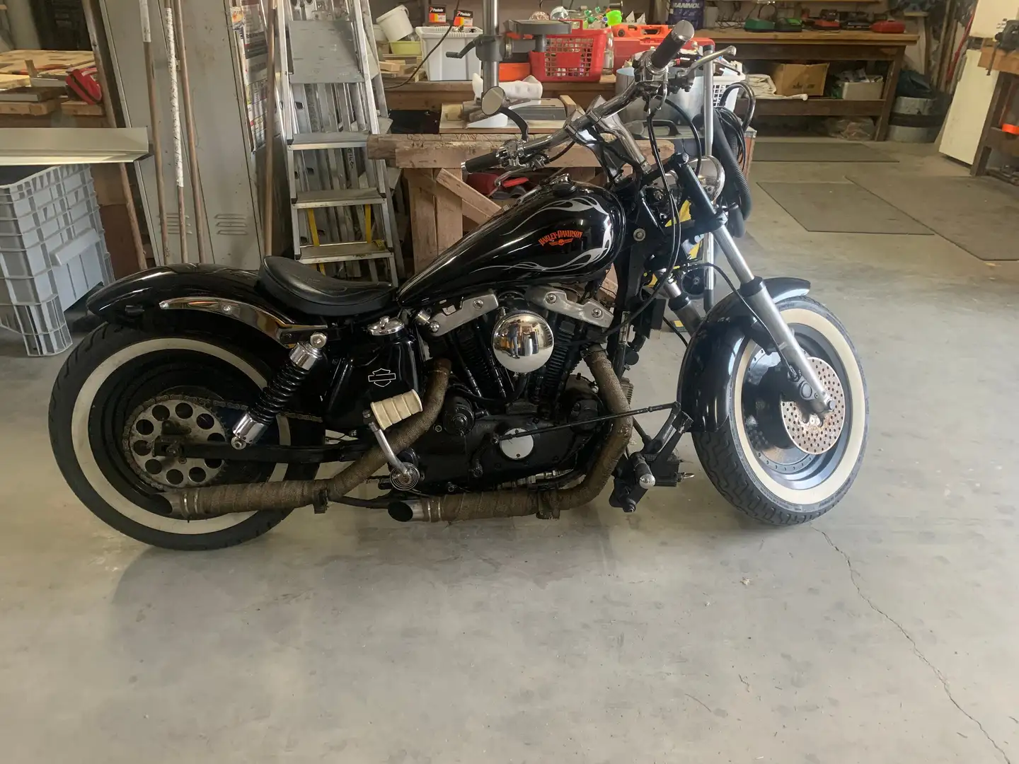 Harley-Davidson Iron 1200 Schwarz - 1