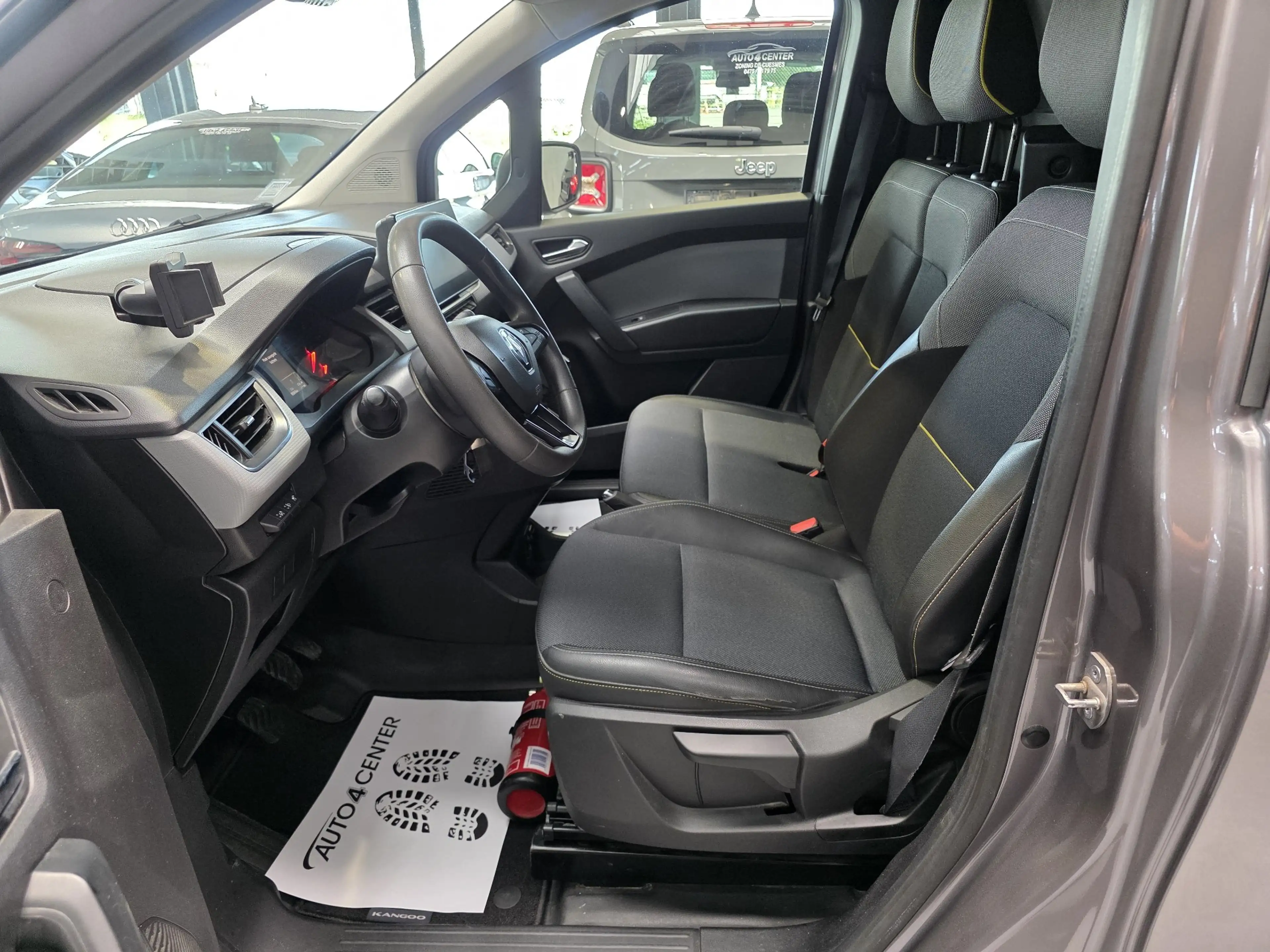 Renault Kangoo 1.5 Blue dCi TVA // 3 PLACES / GARANTIE 1 AN // — photo 7