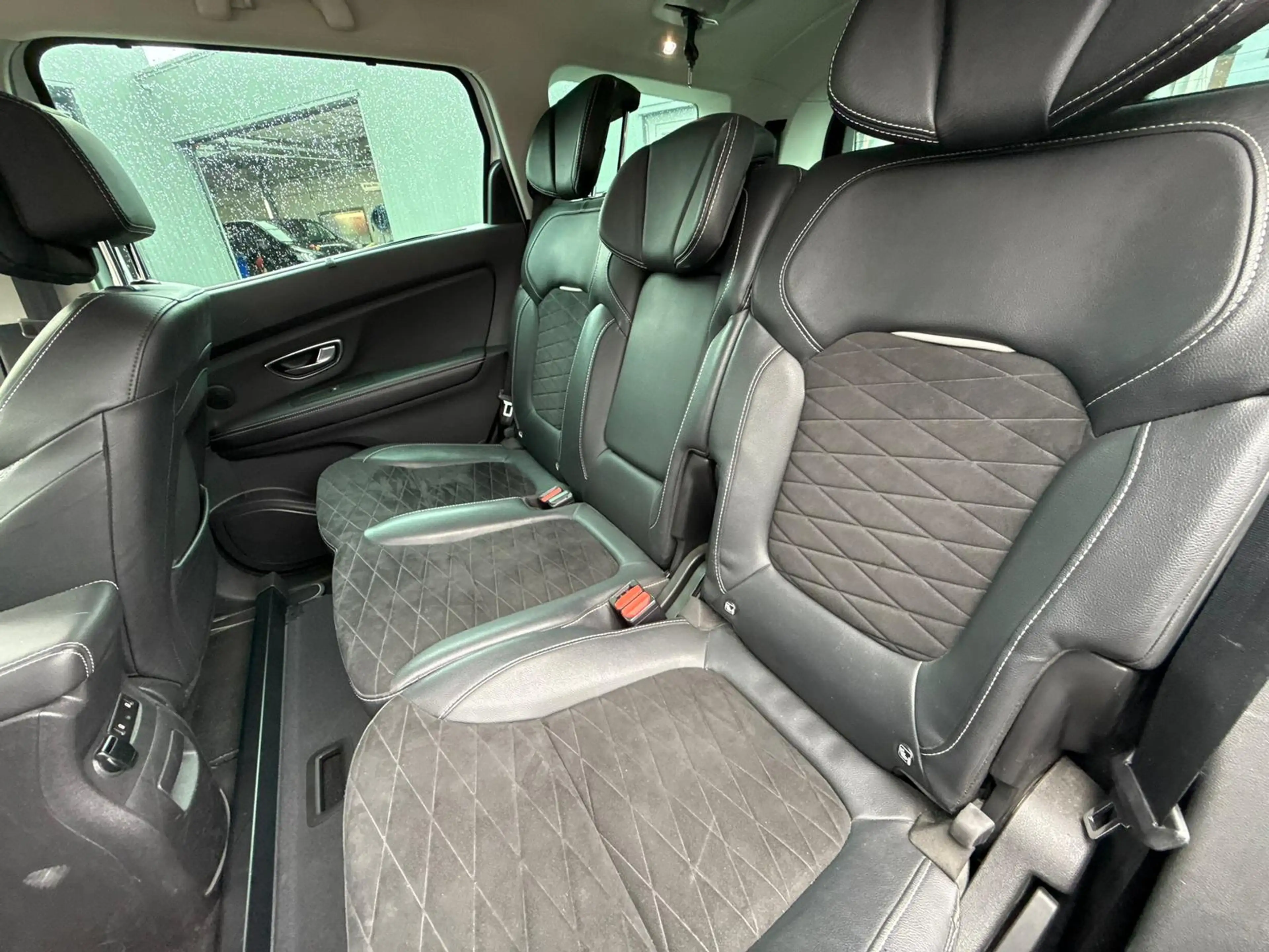Renault Grand Scenic Grand Scénic 1.33 TCe Black Edition GARANTIE 12 MOIS/MAANDEN — photo 10