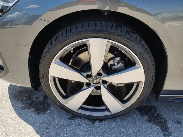 Audi A6 quattro TDI 150 kW Ansicht 9