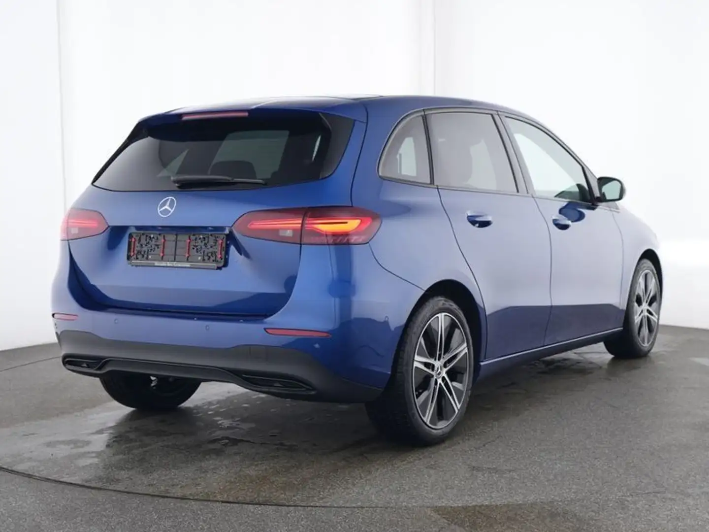 Mercedes-Benz B 200 Progressive Line Advanced Schwarz - 2