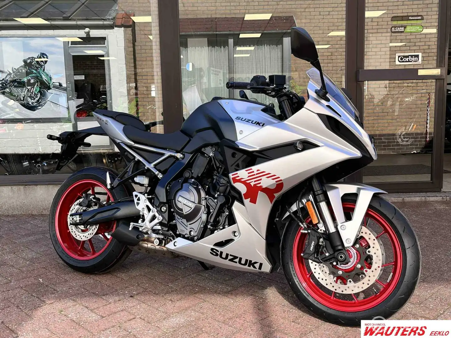 Suzuki GSX 8R Grijs - 1