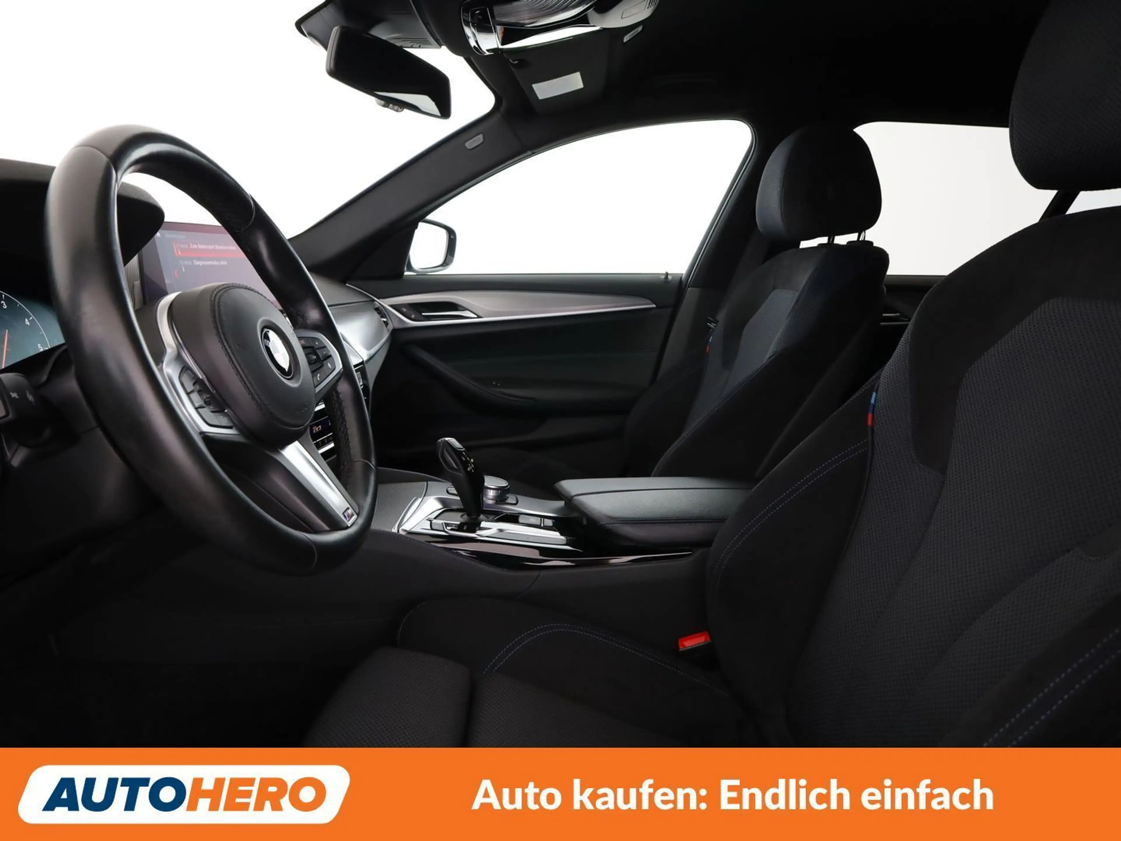 BMW 520 520d xDrive M Sport — photo 10
