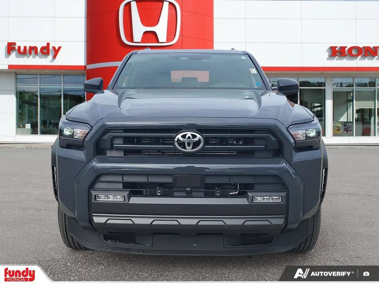 Toyota 4-Runner снимка Toyota 4-Runner