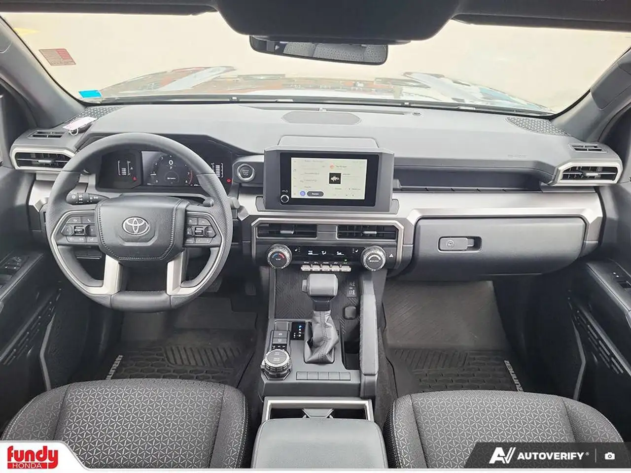 Toyota 4-Runner снимка Toyota 4-Runner