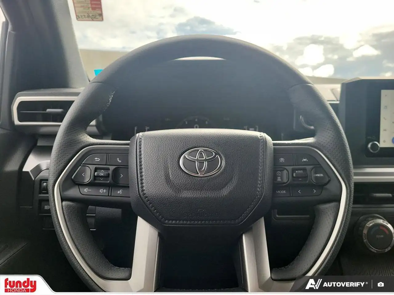 Toyota 4-Runner снимка Toyota 4-Runner