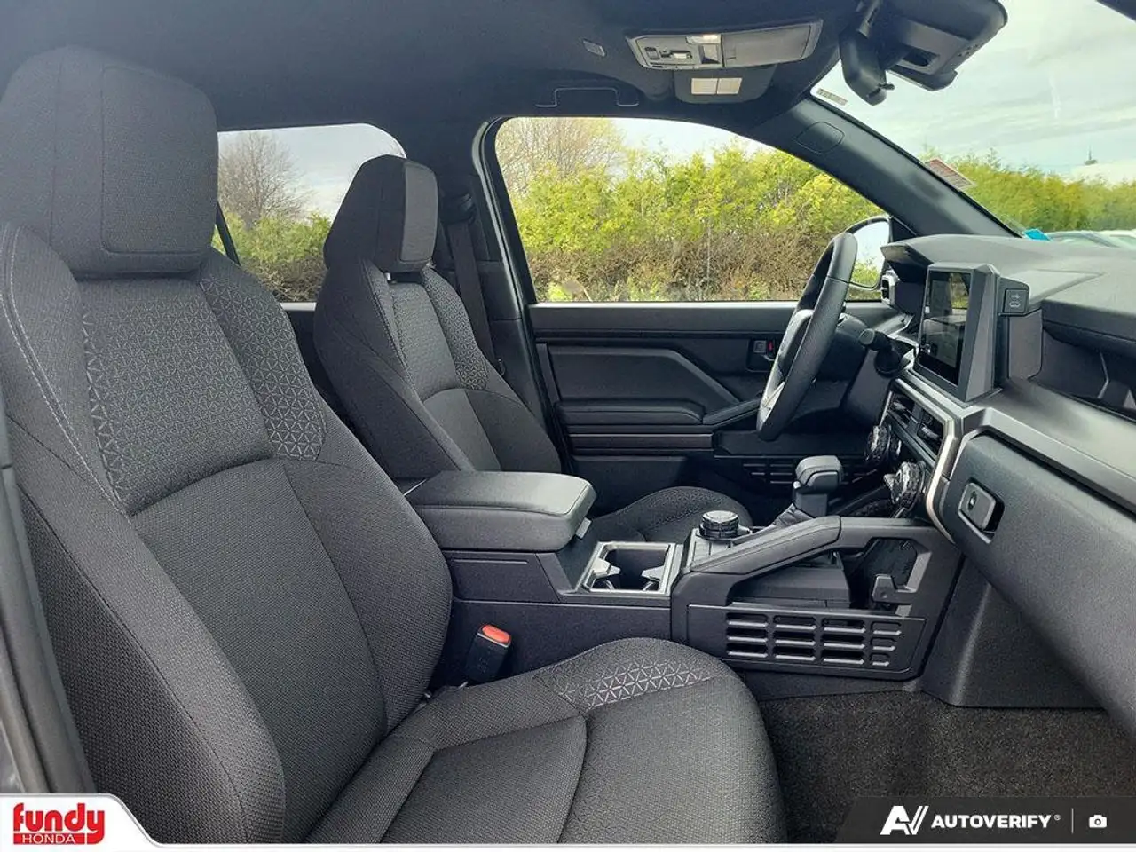 Toyota 4-Runner снимка Toyota 4-Runner