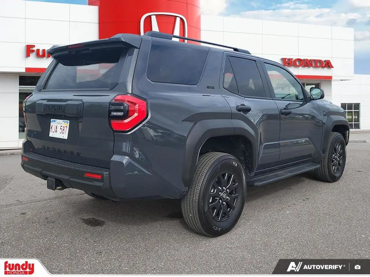 Toyota 4-Runner снимка Toyota 4-Runner