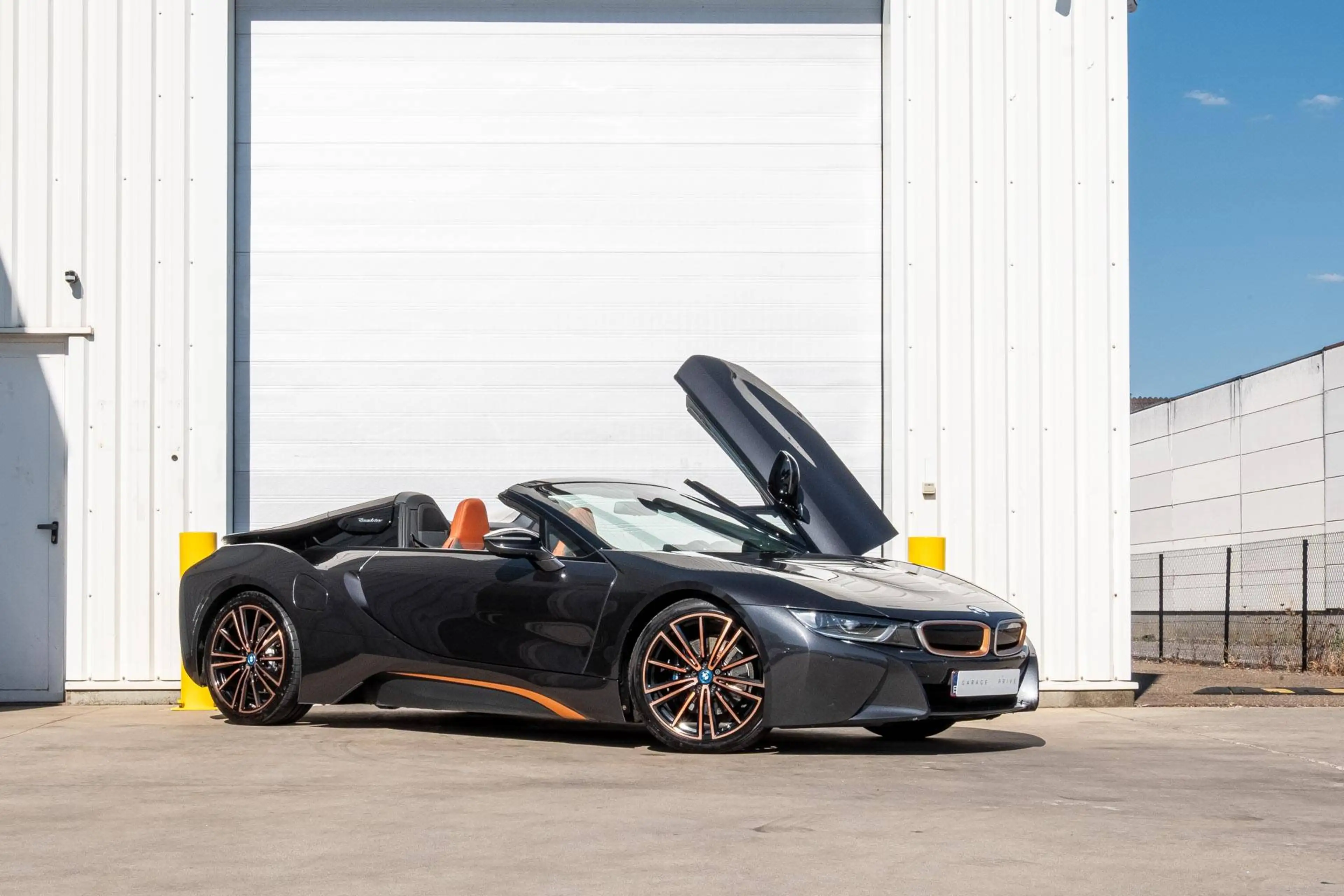 BMW i8 ULTIMATE SOPHISTO EDITION | Roadster 374CV | 1 OF 200 | GARANTIE 12-60M — photo 2