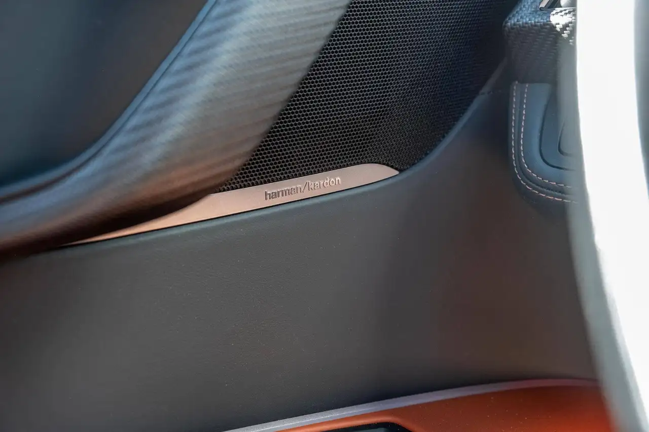 BMW i8 ULTIMATE SOPHISTO EDITION Roadster 374CV 1 OF 200 PPF GARANTIE 12-60M, миниатюра 15