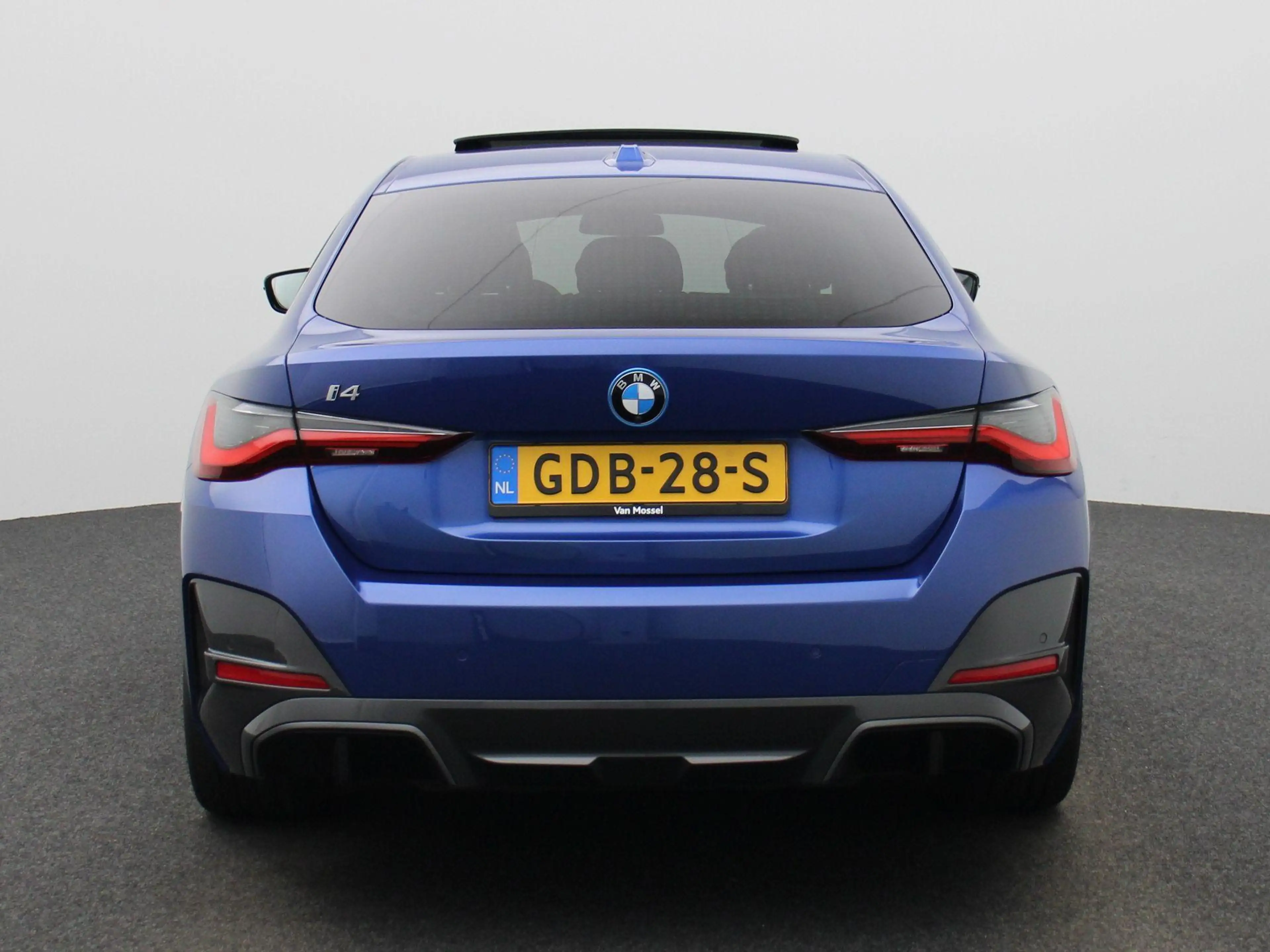 BMW i4 eDrive35 M-Sport 70 kWh | Panoramadak | Oyster Led — photo 7