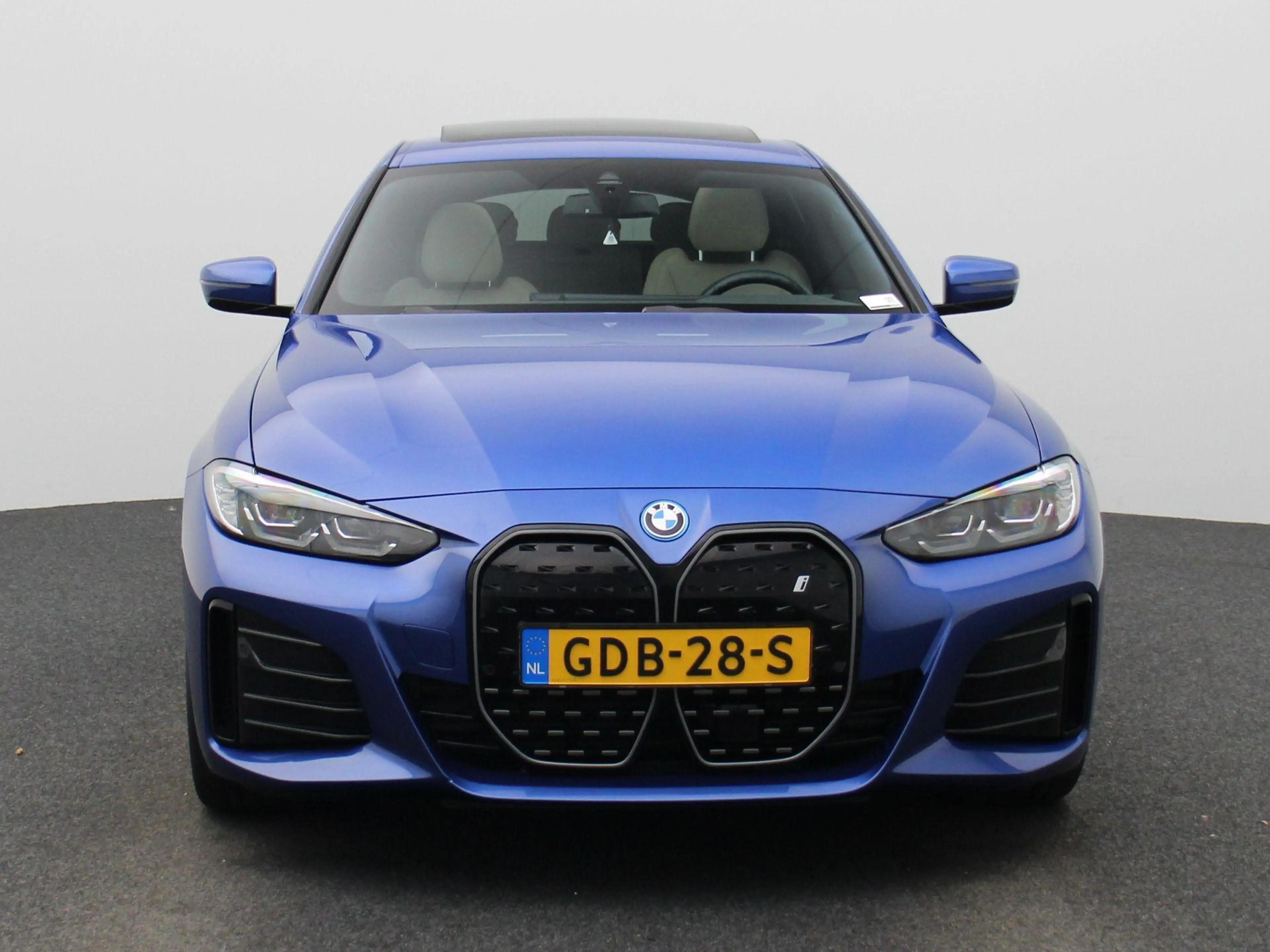 BMW i4 eDrive35 M-Sport 70 kWh | Panoramadak | Oyster Led — photo 5