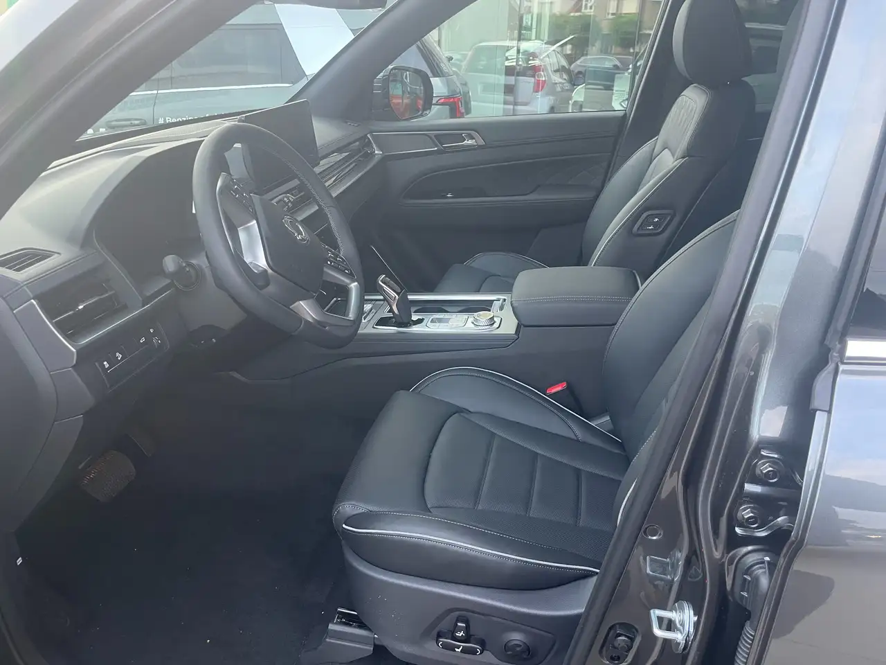 KGM Rexton 2.2 DIESEL TITANIUM PLUS*FULL OPTION*LICHTE VRACHT — foto 4