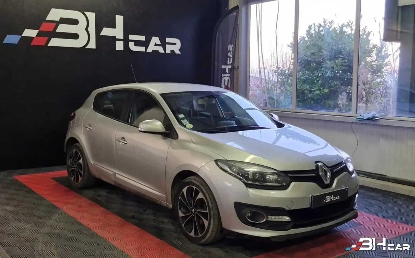 Renault Megane 1.5 DCI 110 LIFE Grau - 1