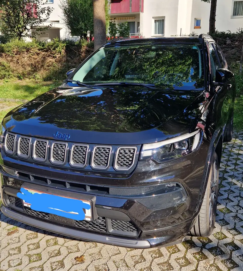 Jeep Compass 1.3 PHEV Summit 240 PS AT 4xe Schwarz - 2