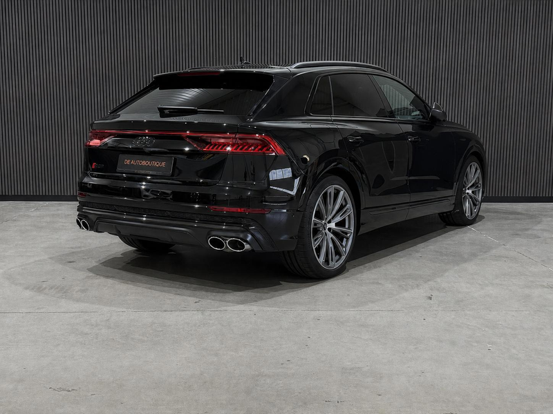Audi Q8 4.0 TFSI SQ8 Quattro / Carbon Int&Ext / Pano / 4WD — photo 4