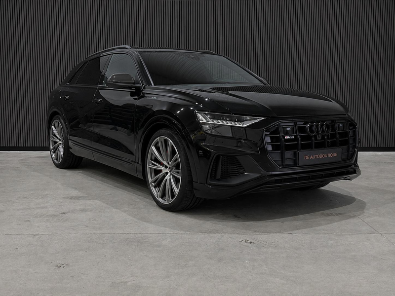 Audi Q8 4.0 TFSI SQ8 Quattro / Carbon Int&Ext / Pano / 4WD