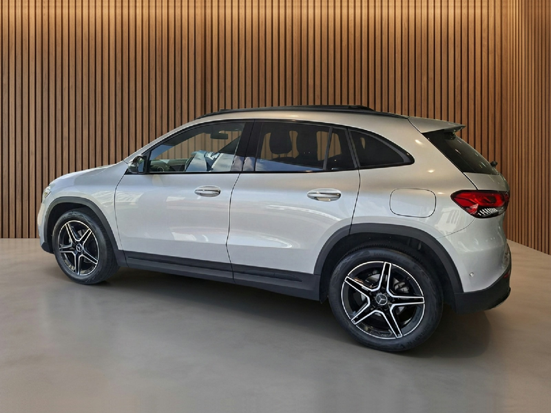 Mercedes-Benz GLA 200 Business Solution AMG panoramadak / leer / burmest — photo 4