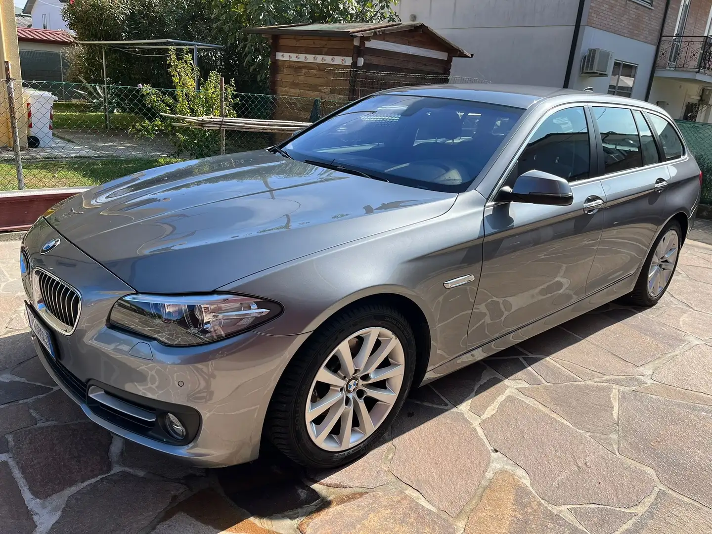 BMW 520 520d Touring xdrive Business 190cv auto - 1