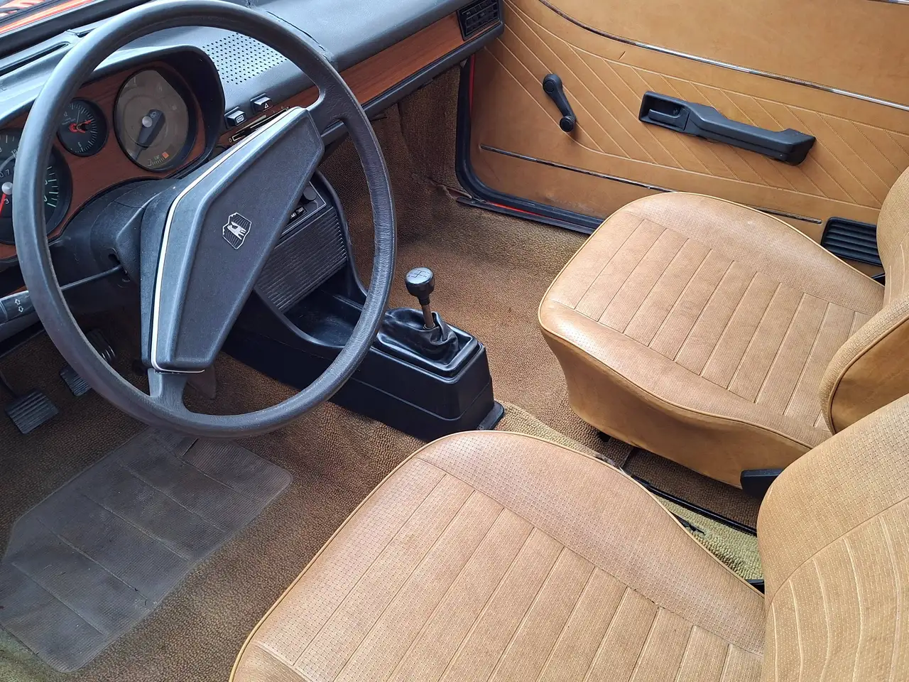Volkswagen Passat B1 Typ 32, foto 6