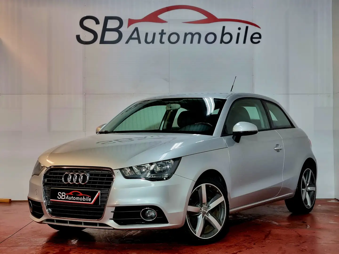 Audi A1 1.6 TDi **AIRCO**GARANTIE 12MOIS** Grau - 1