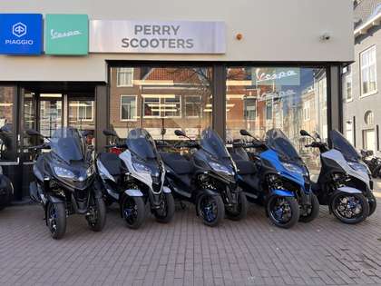 Piaggio MP3 310 HPE 2025 EURO5+ SPORT 4 JAAR FABRIEKSGARANTIE!