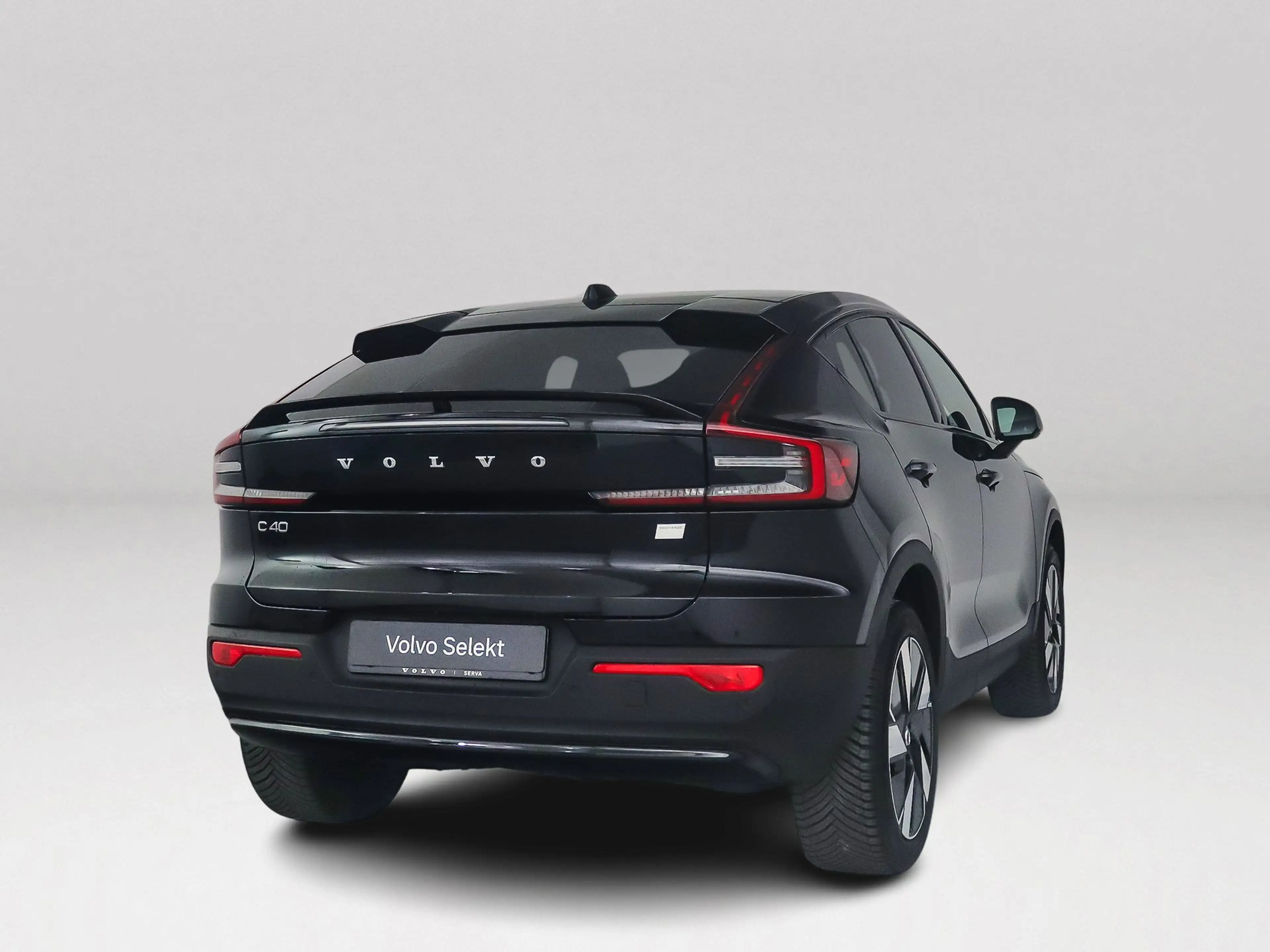 Volvo C40 Single Motor Extended Range Plus 82 kWh | Panorama — photo 2