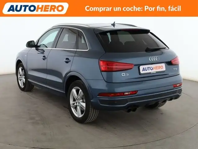 Audi Q3 view 4