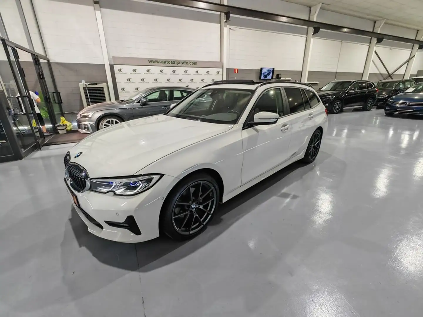 BMW 320 320d Auto.Touring Blanco - 1