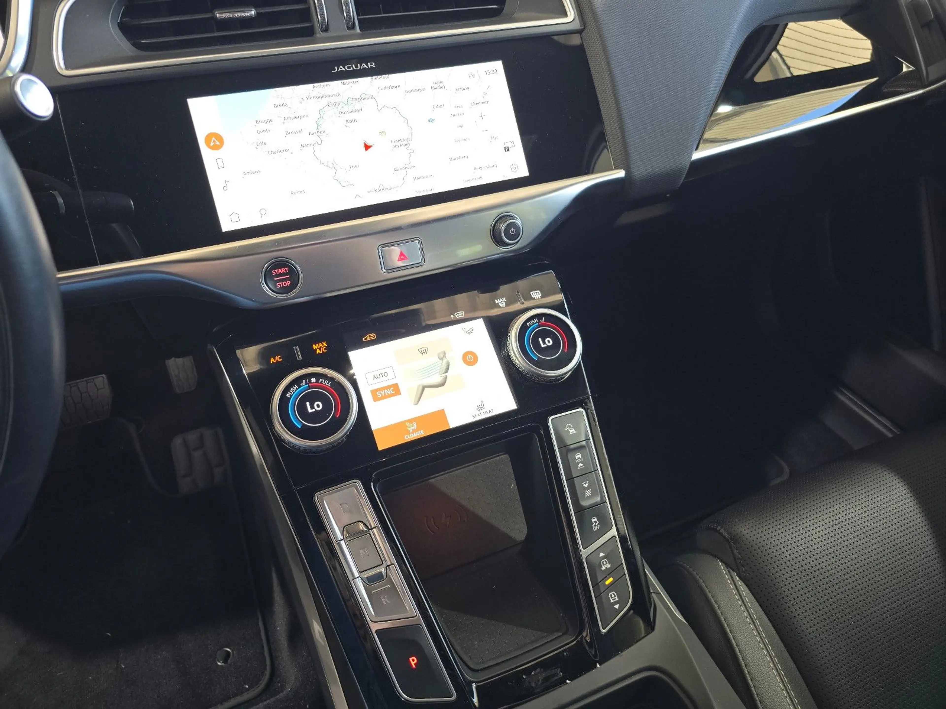 Jaguar I-Pace I-PACE S+PERFORMANCE SITZ+HEAD UP+MATRIX+KEYLESS — photo 14