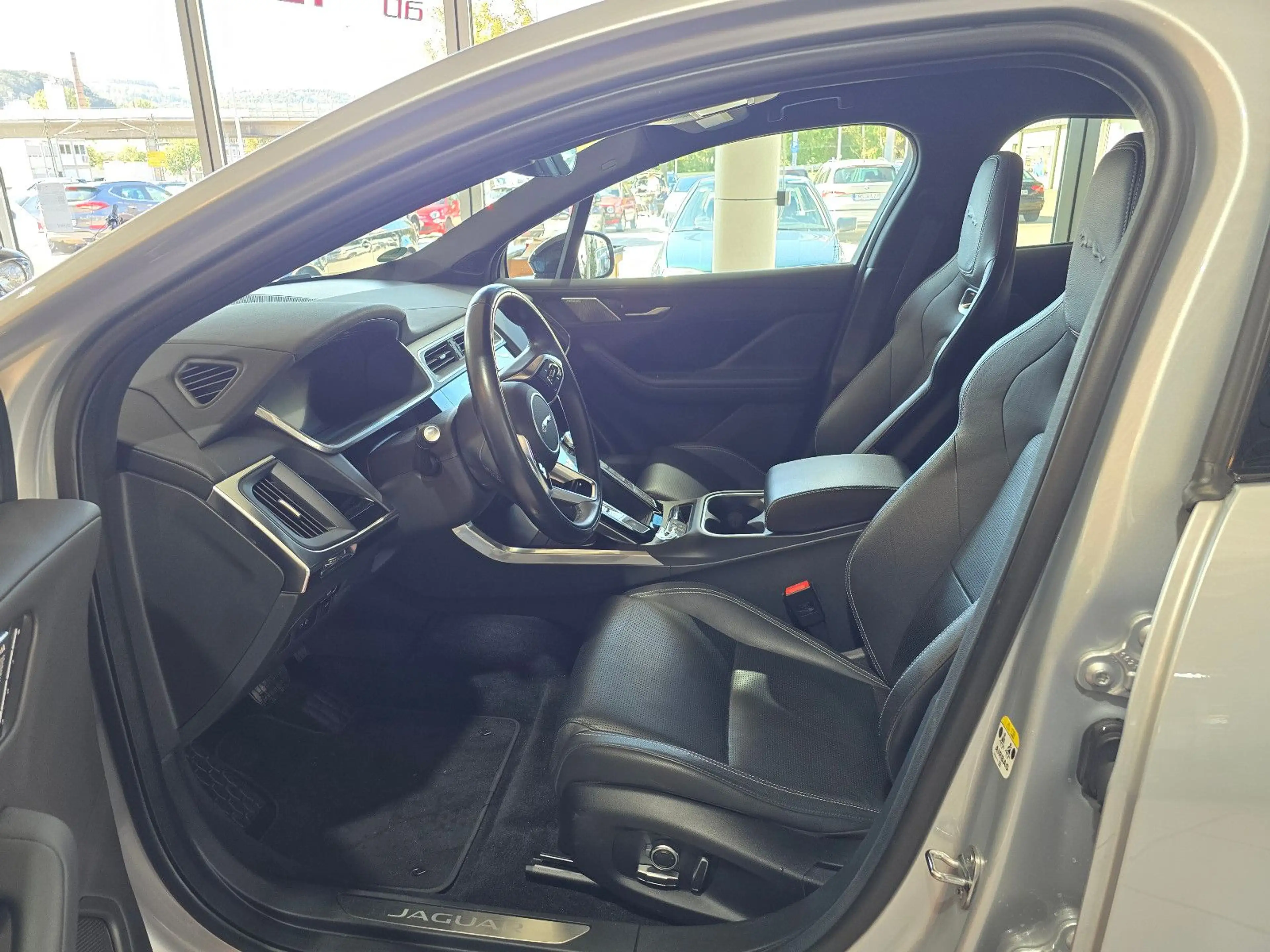 Jaguar I-Pace I-PACE S+PERFORMANCE SITZ+HEAD UP+MATRIX+KEYLESS — photo 9