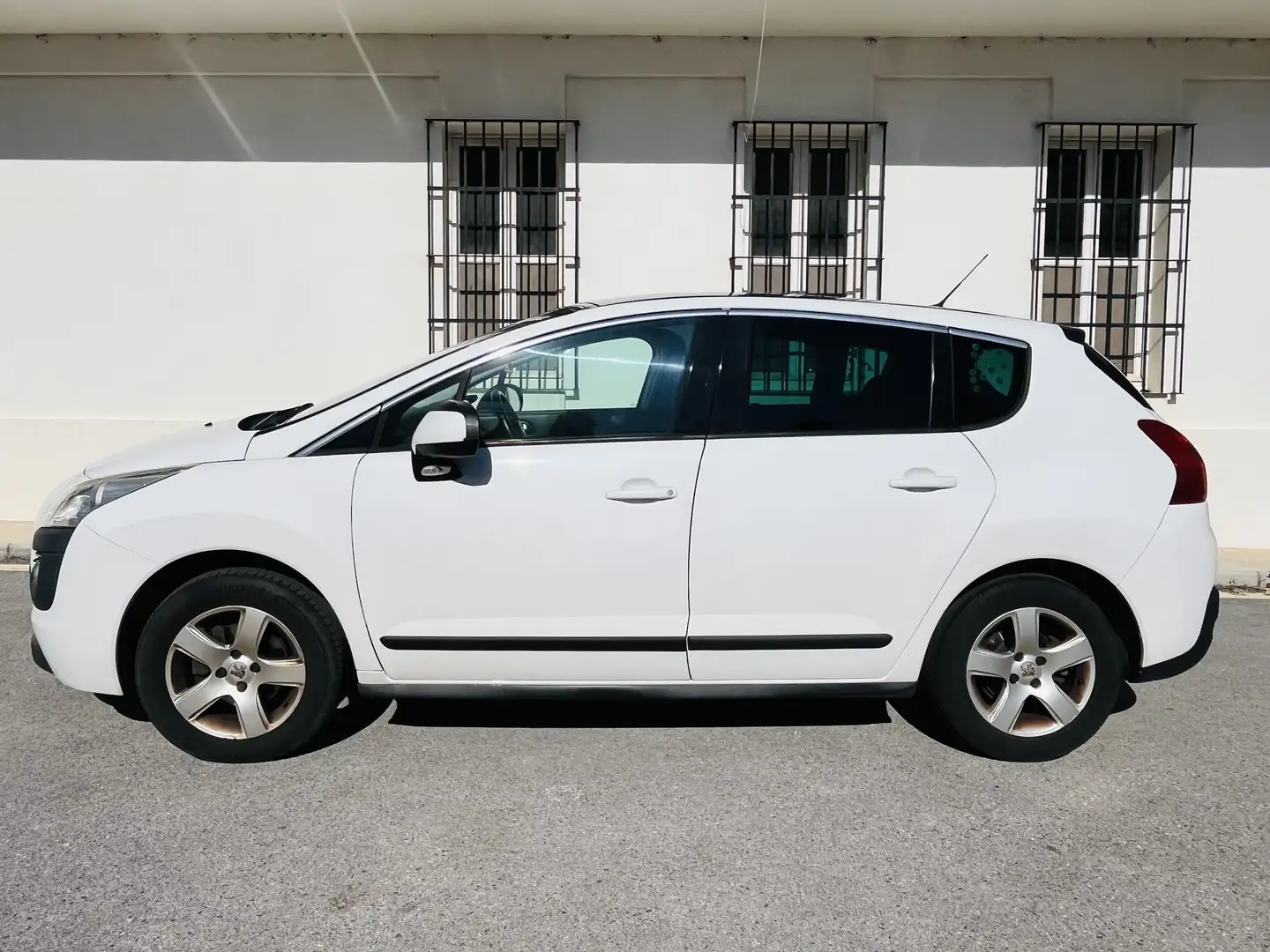 Peugeot 3008 1.6HDI FAP Business Line 110 - 2