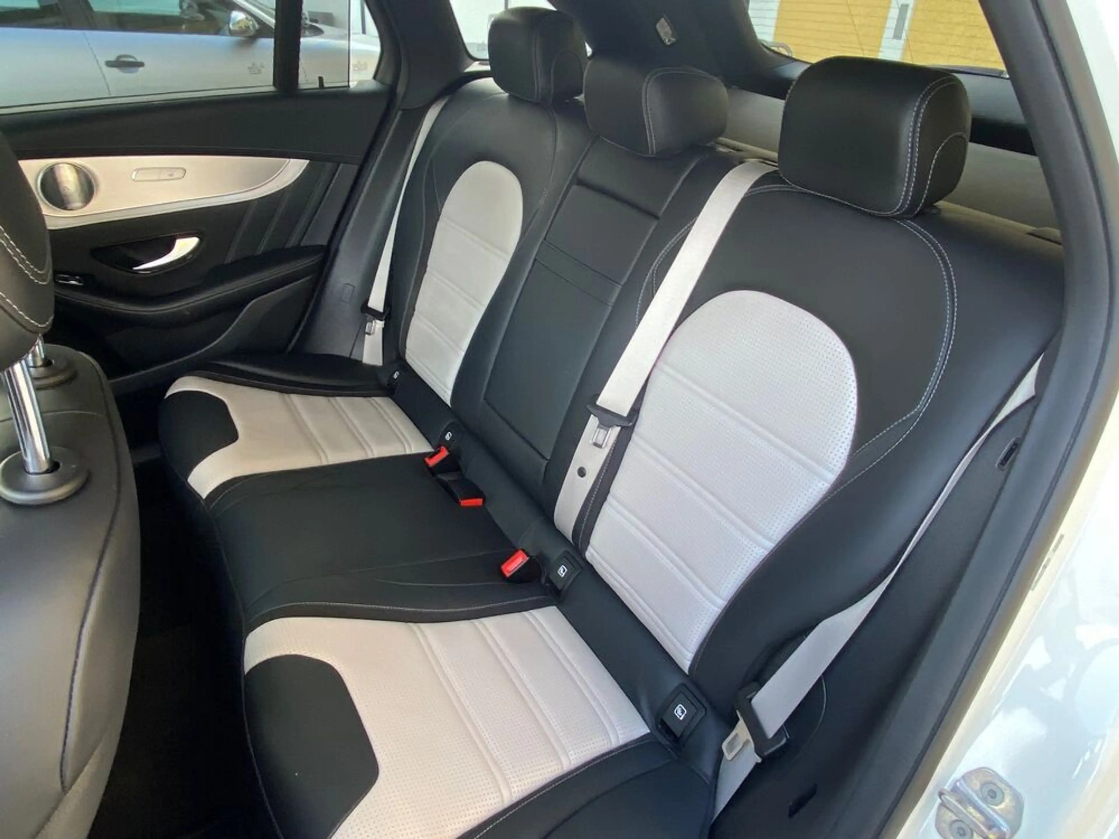 Mercedes-Benz GLC 63 AMG GLC 63s AMG 4M*NIGHT*SITZKLIMA*PANO*ACC*CARBON*21 — photo 7