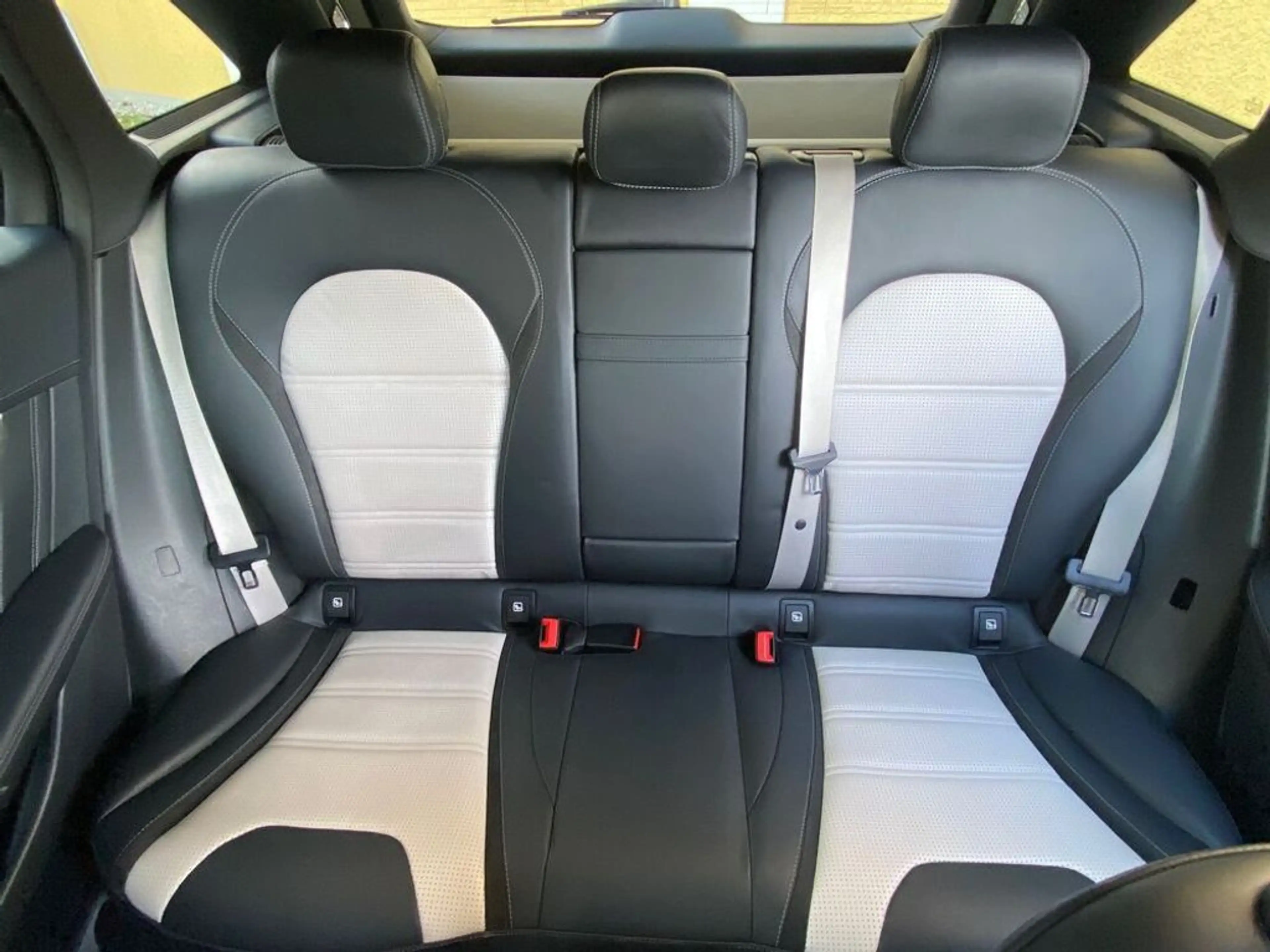 Mercedes-Benz GLC 63 AMG GLC 63s AMG 4M*NIGHT*SITZKLIMA*PANO*ACC*CARBON*21 — photo 8