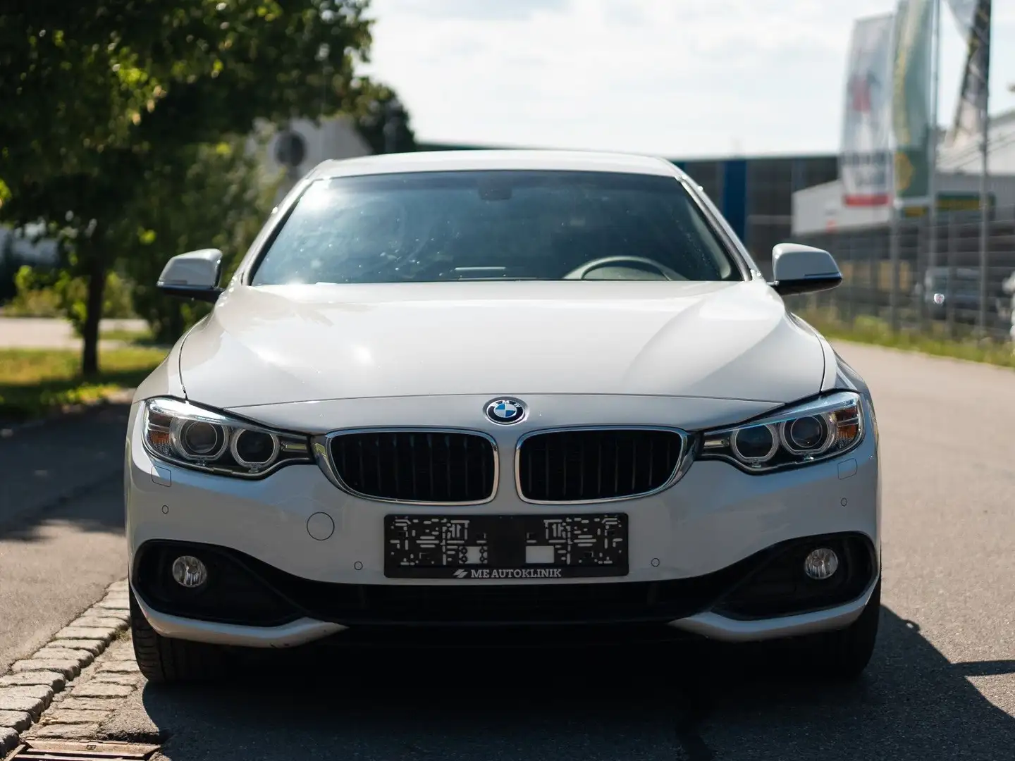 BMW 428 Gran Coupe 428 i xDrive *SHZ*PDC*El. HK Белый - 2