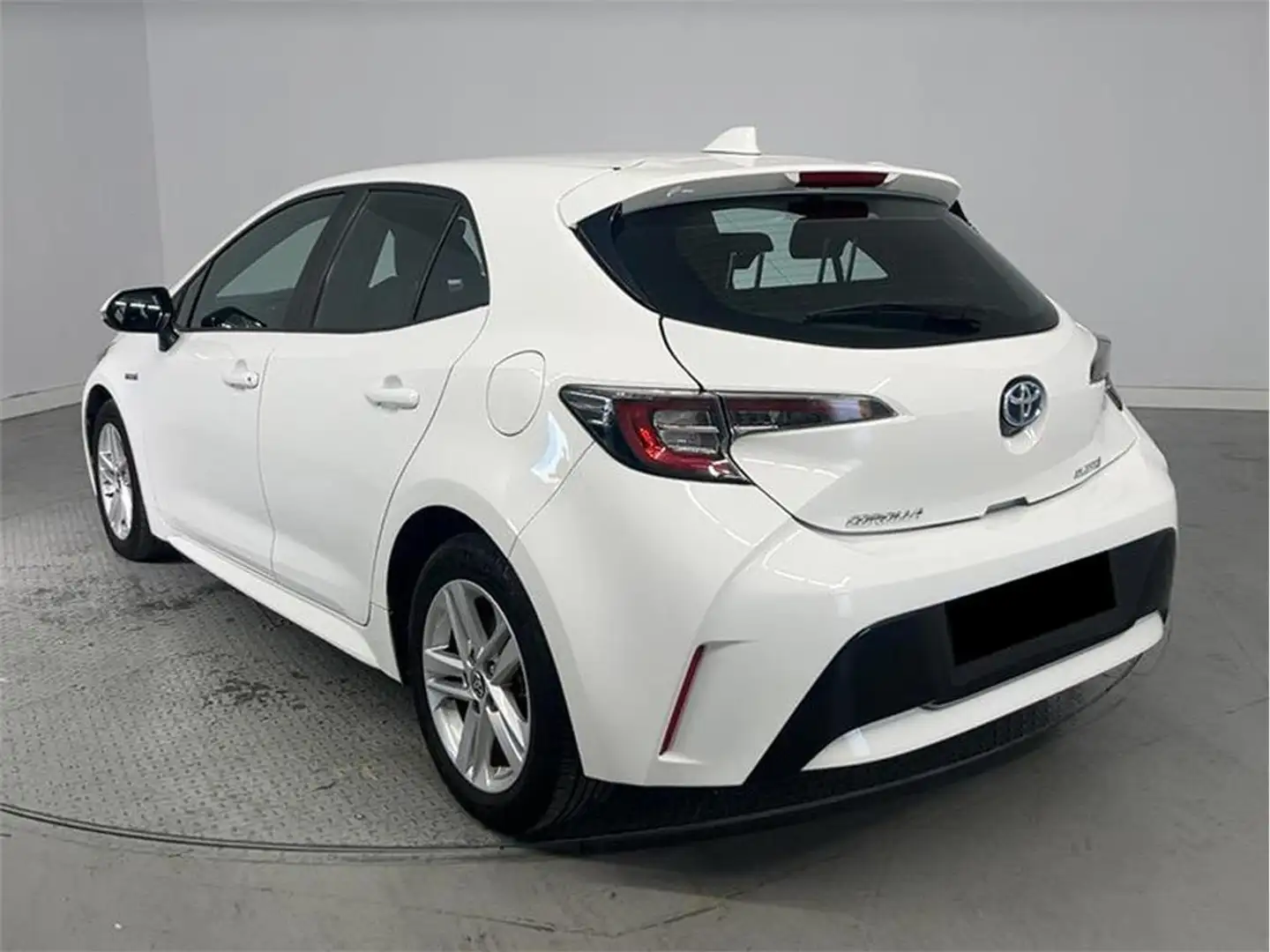 Toyota Corolla 125H Active Tech - 2