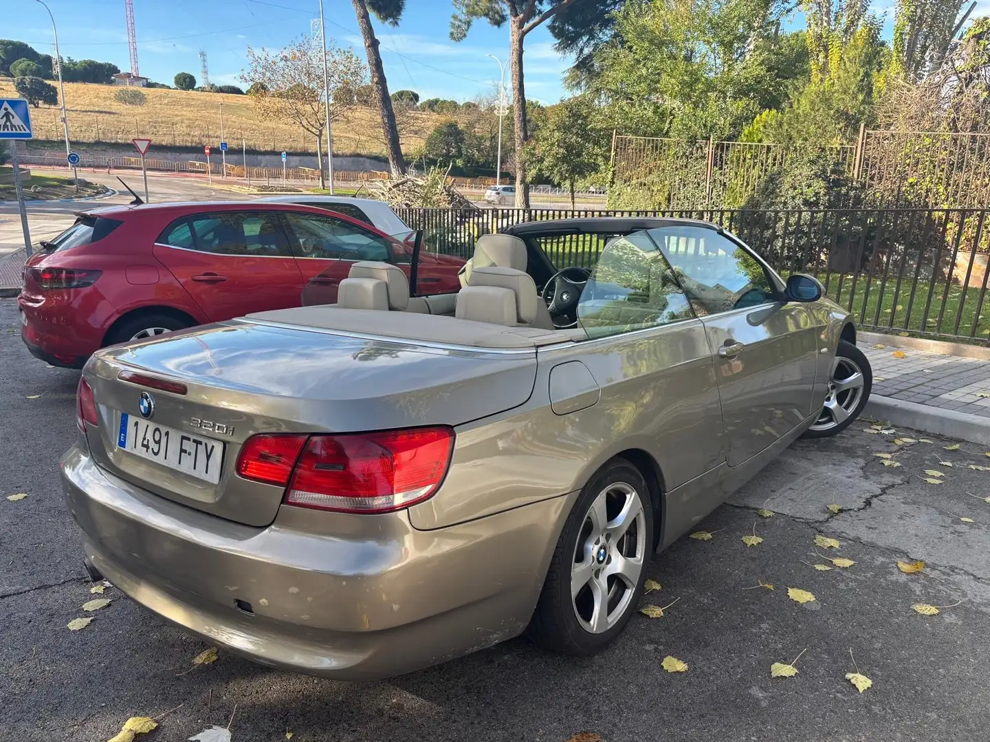 BMW 320 320i Cabrio Or - 2