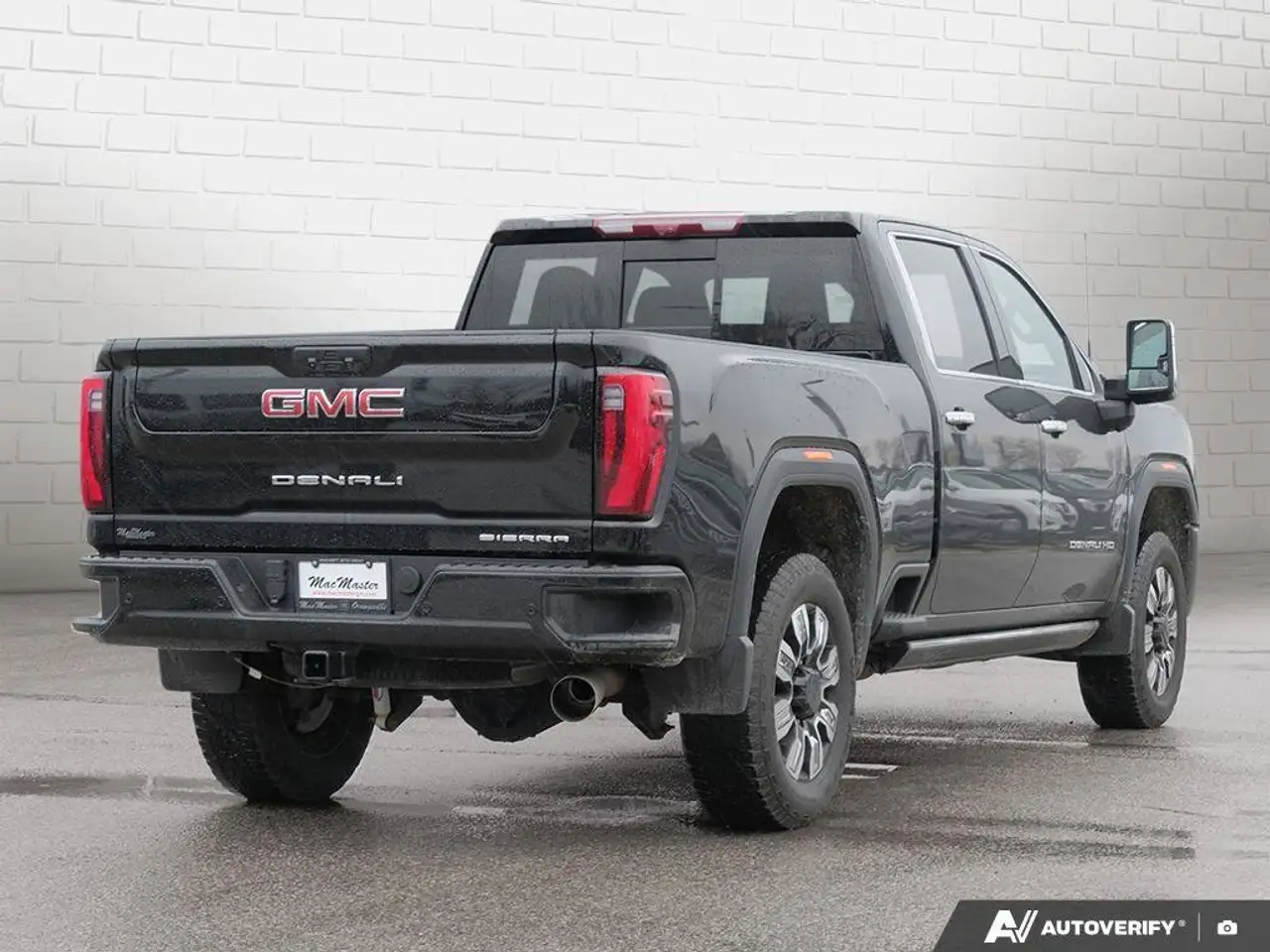 GMC Sierra 2500HD снимка GMC Sierra 2500HD