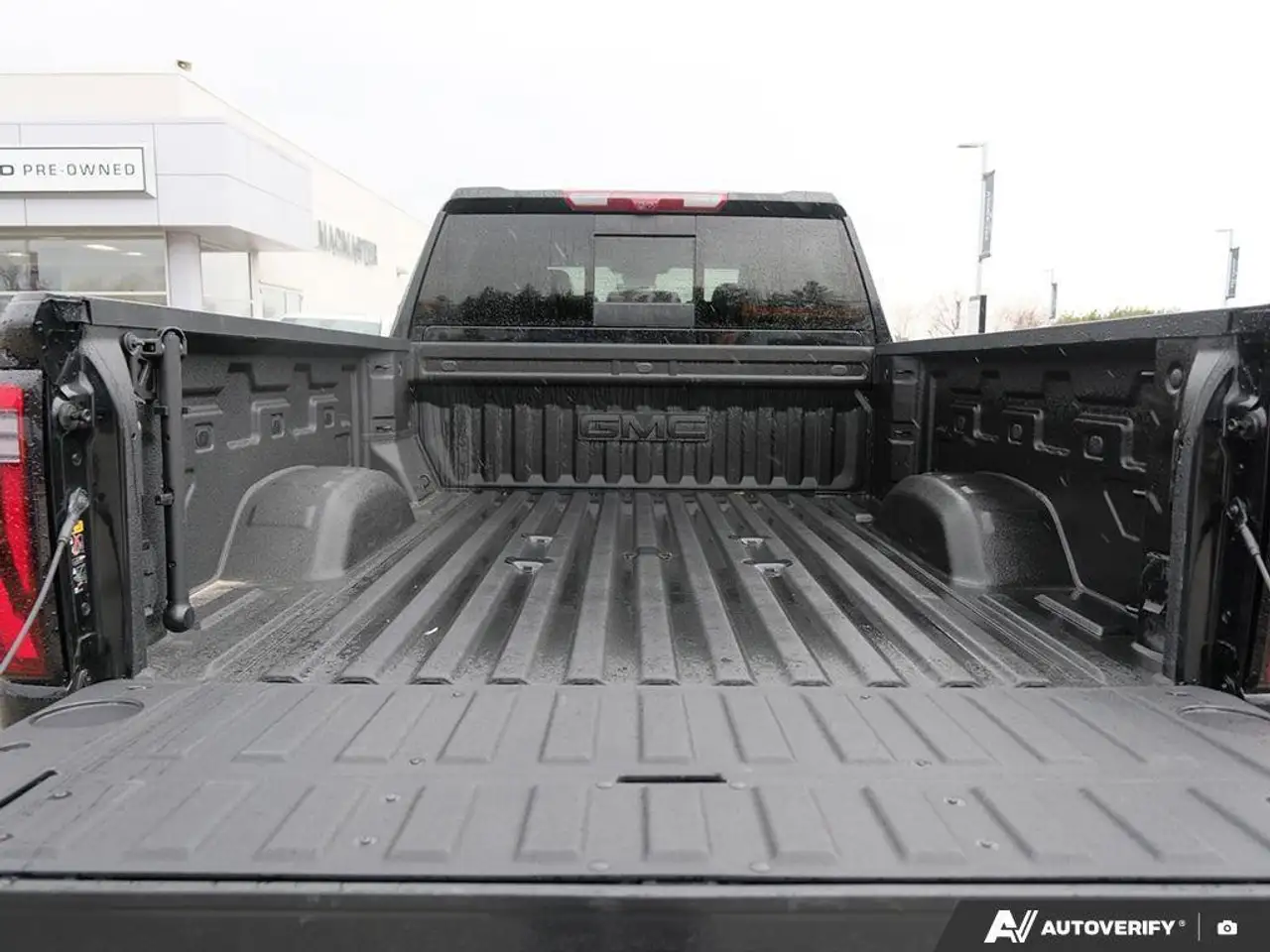 GMC Sierra 2500HD снимка GMC Sierra 2500HD